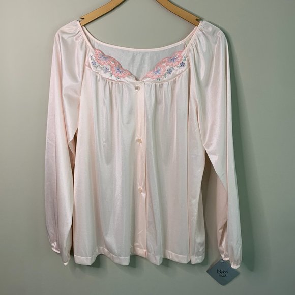 NWT Vintage Shadowline Night Shirt Long-Sleeve with Floral Embroidered Neckline - Picture 10 of 10